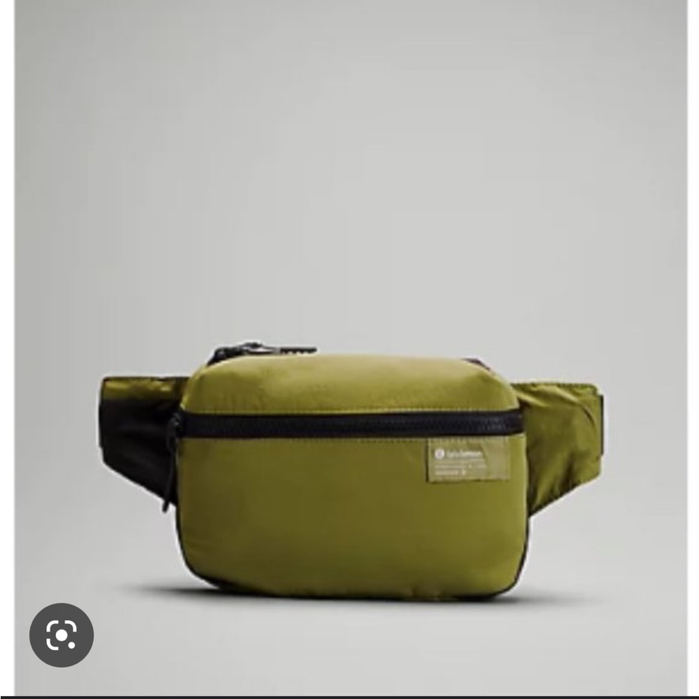 BRAND NEW lululemon clean lines belt bag
